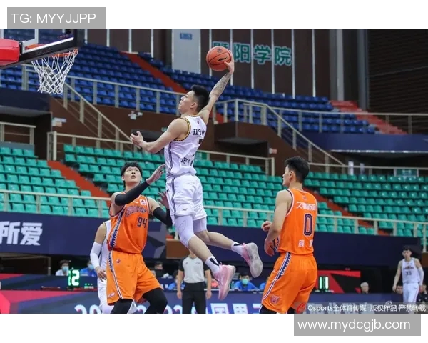 姚明培养的CBA新星崭露头角引发篮球界关注与期待