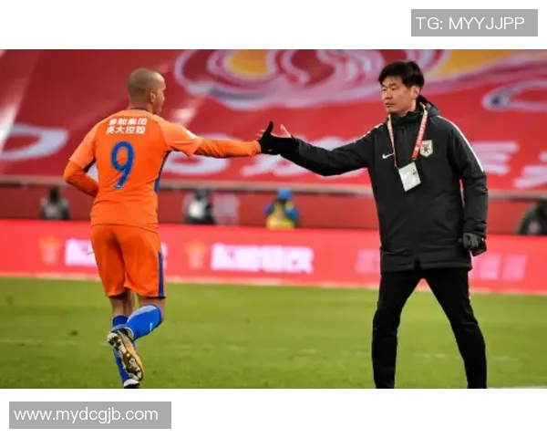 姚明在比赛中展现惊人表现实现100命中率引发球迷热议