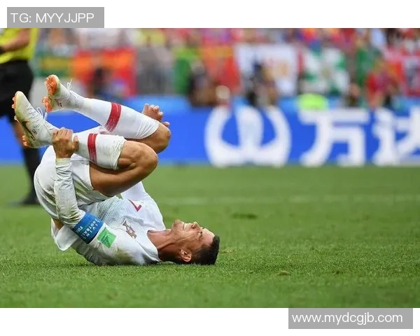 足球明星假摔精彩瞬间合集视频回顾让你大开眼界的搞笑时刻