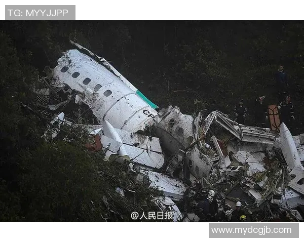 震惊全球足球明星坠毁飞机事件背后的真相与影响分析 震惊全球足球明星坠毁飞机事件背后的真相与影响分析