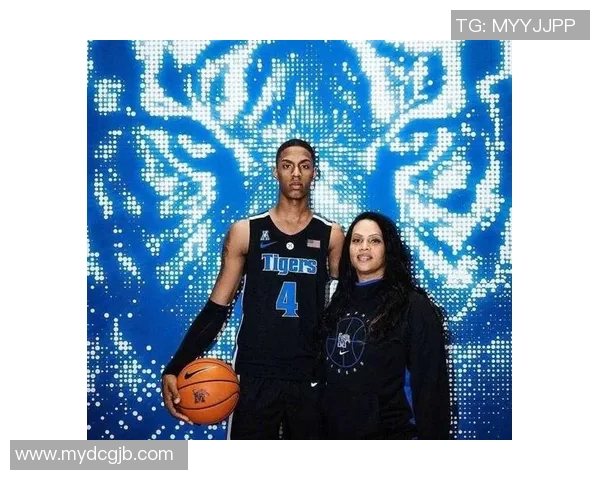 美国海滩独臂篮球明星的奋斗故事与梦想追逐之旅