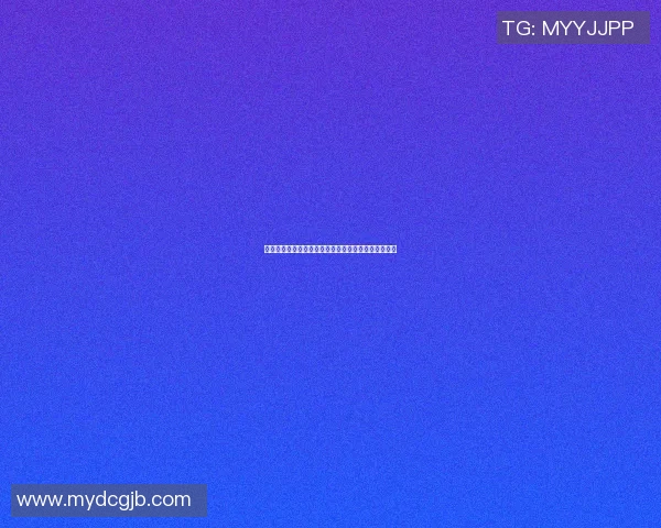 篮球明星在海边的迷人背影展现运动与自然的完美融合